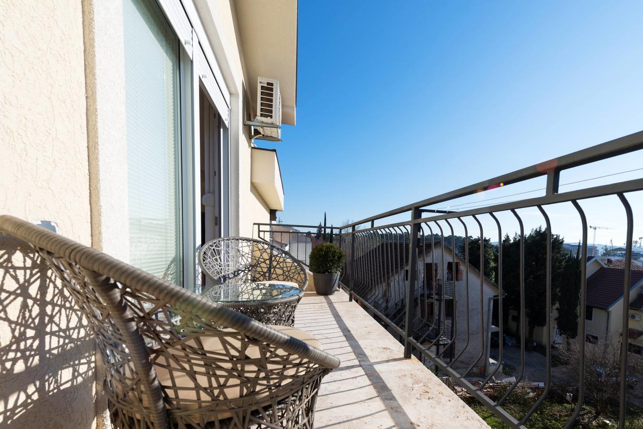 42° North Apartments Tivat Eksteriør bilde