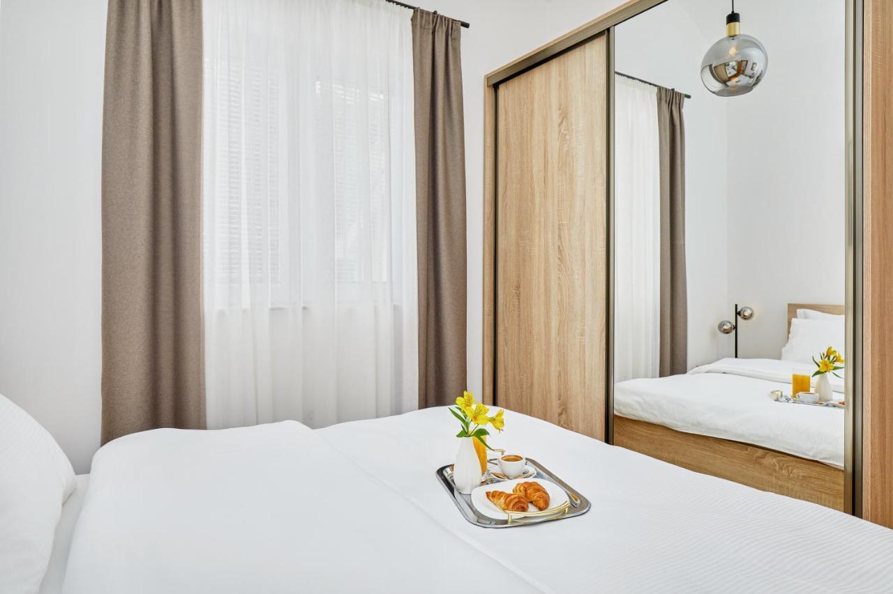42° North Apartments Tivat Eksteriør bilde